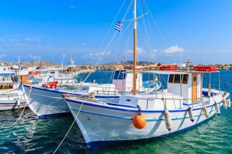 Les ports de pêche de Paros