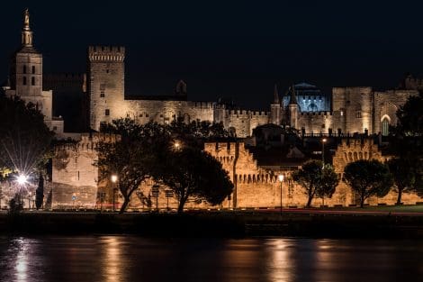 Découvrez la richesse du patrimoine mondial dans le sud de la France.