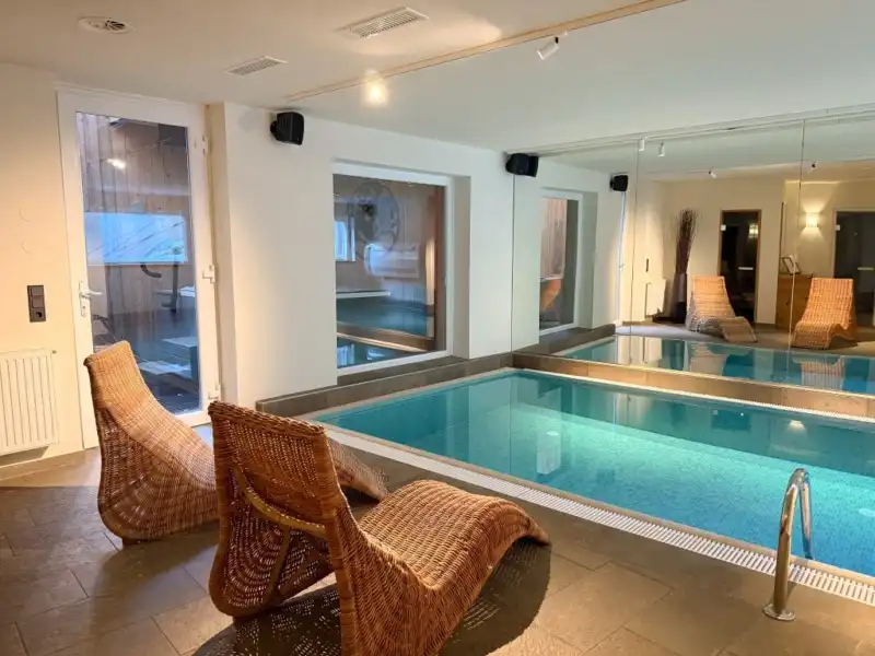 rental Chalet St anton with pool for 12 guests