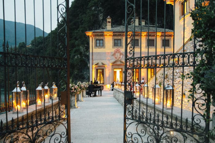 Extraordinary villas and chalets