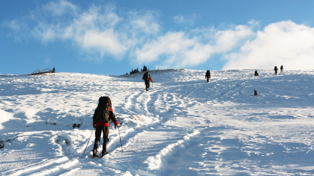 WINTER-SNOW-HOLIDAYS-ACTIVITIES-AND-EXPERIENCES-IN-THE-FRENCH-ALPS-1
