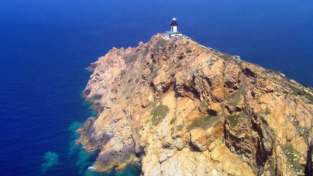 la Pointe de la Revellata Ile rousse location villa de luxe corse