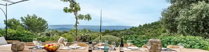 location Villa Luberon  avec piscine  pour 16 personnes